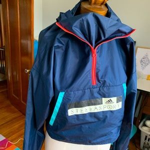 Crop windbreaker athletic wear